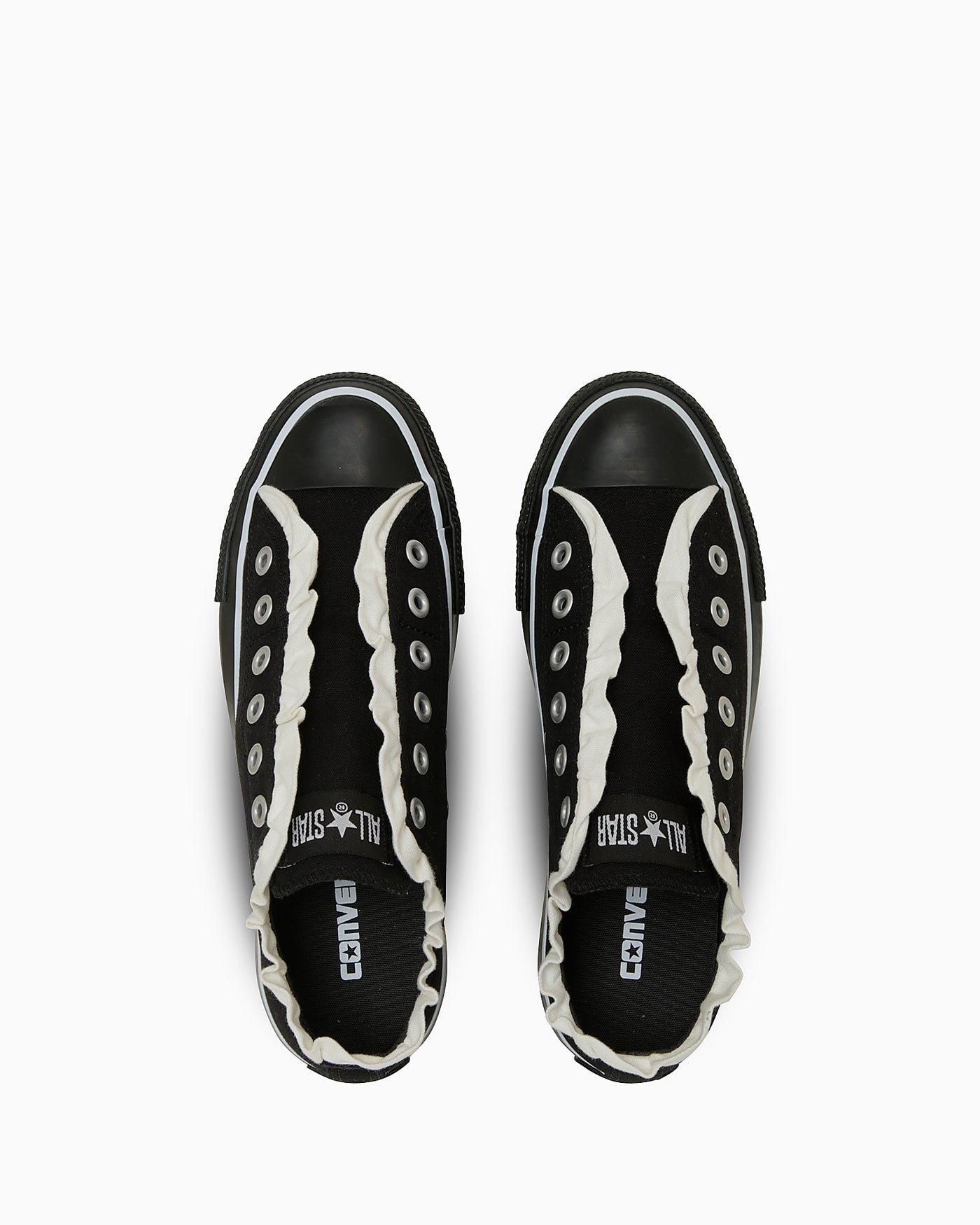 Lookbook (W) 컨버스 올스타 플랫폼 프릴슬립 OX 스니커즈 퓨어 화이트/더스티 베이지 31315111