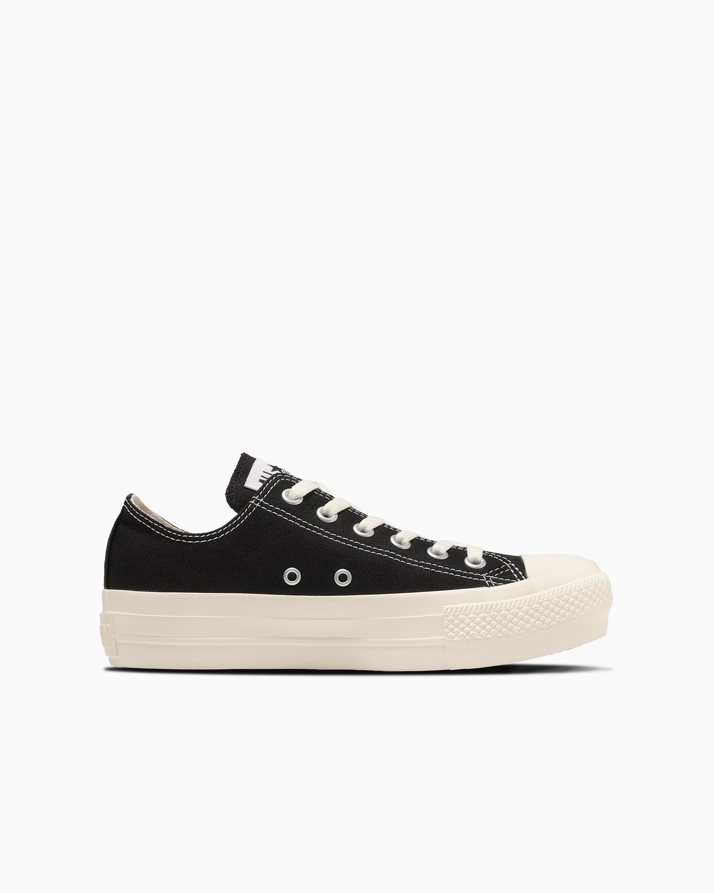 Lookbook (W) Converse All Star Platform Logo Patch Low Ox Sneakers Hitam 31312161