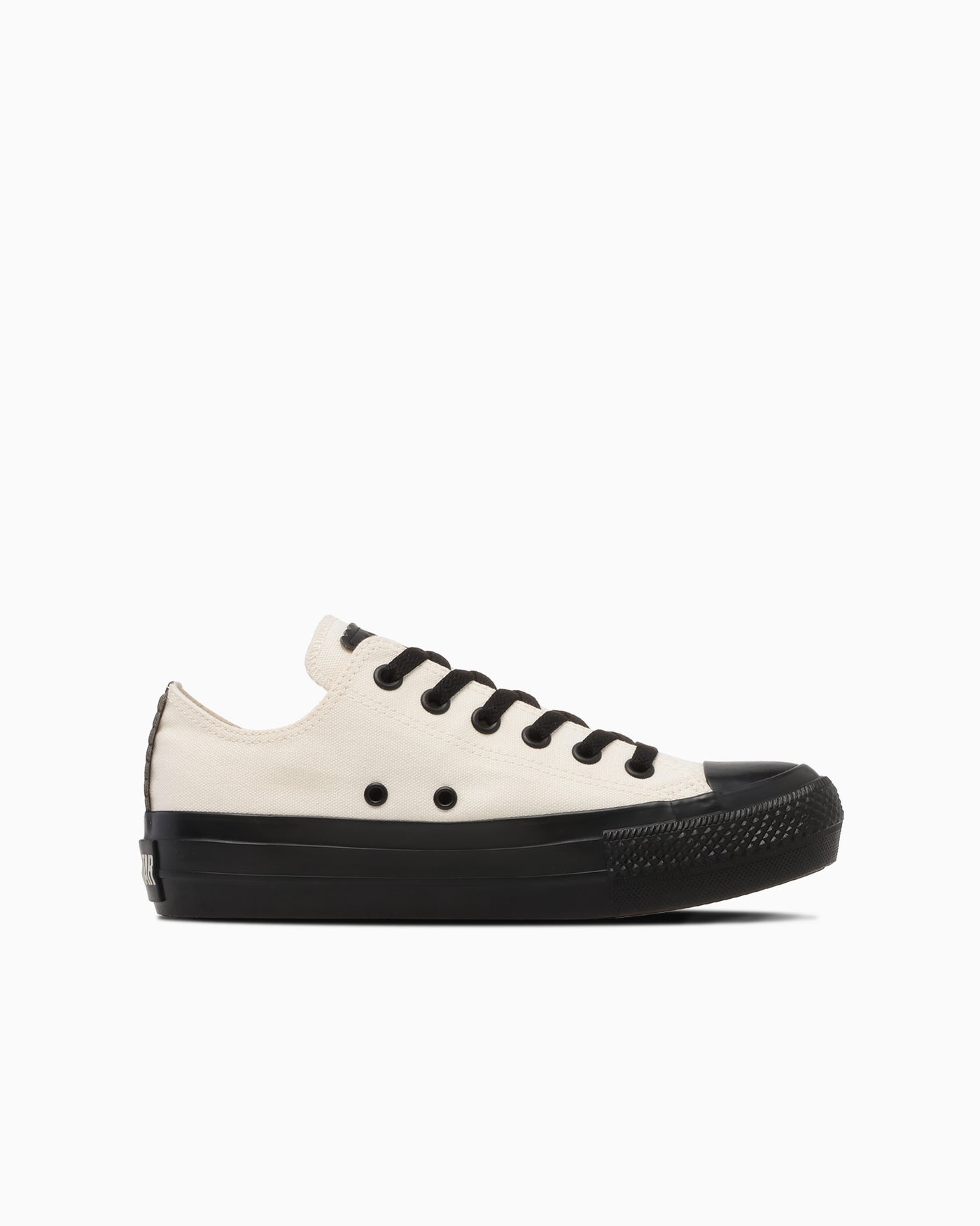 Lookbook (Women) Converse All Star PLTS Flowercut OX White/Black 31318821