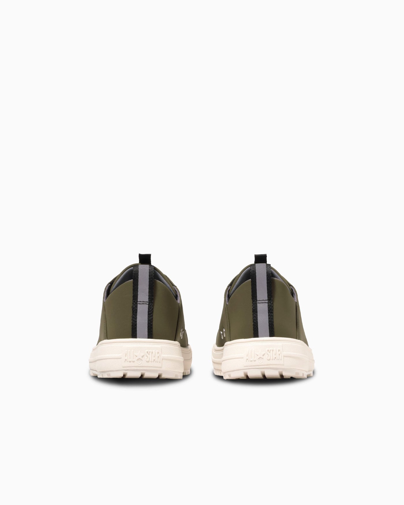 Shop (W) 匡威All Star Pro Strong Ox白/黑儿童运动鞋 青苔绿/白 33701410