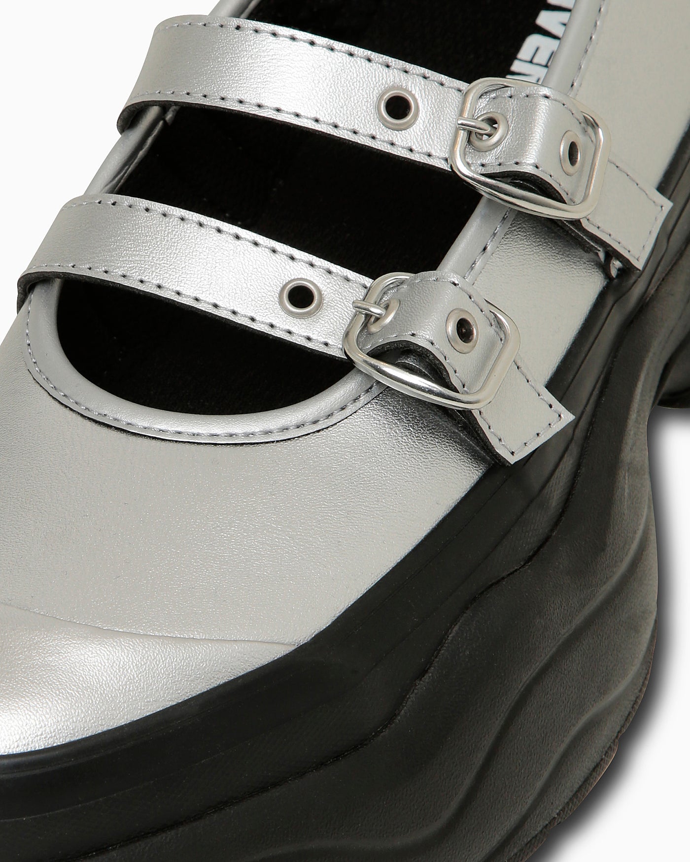 Details for (W) コンバース オールスター サージ トレーナー MJ ST OX シルバー/ブラック 31315660