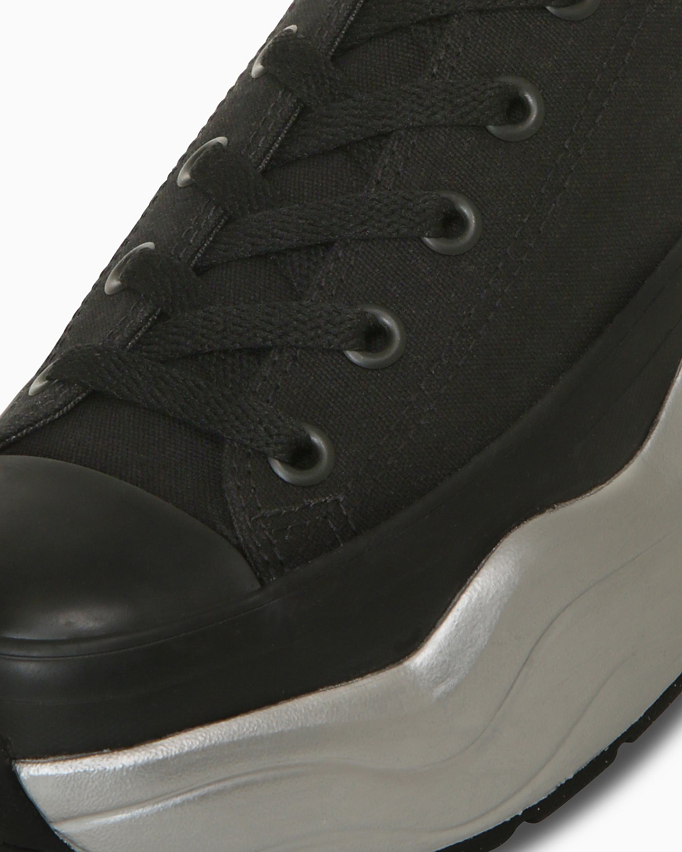 Details for (W) コンバース オールスター サージトレーナー MT OX ブラック/メタリックシルバー スニーカー 31313920