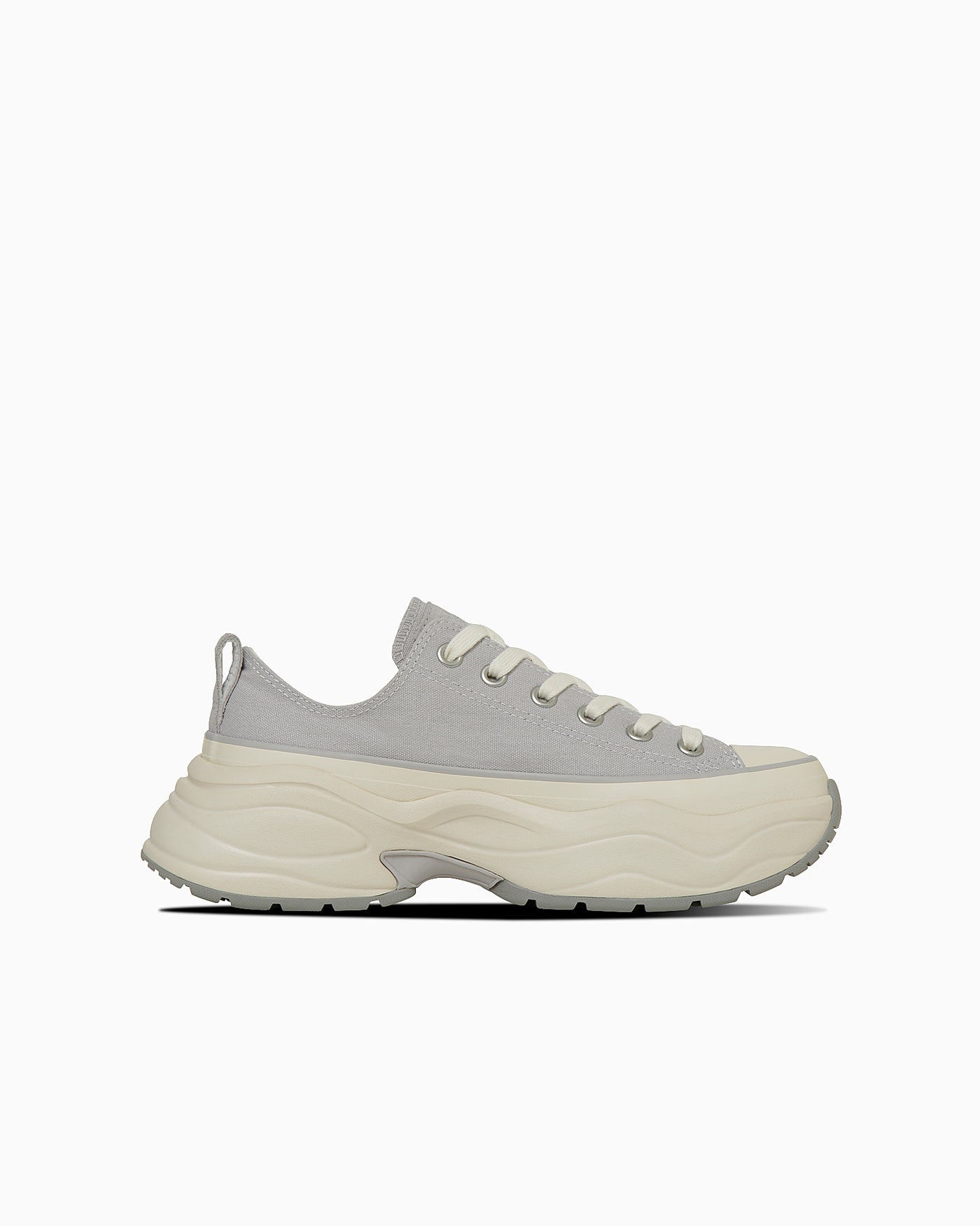 Order (W) Converse All Star Surgetrainer NC OX Sepatu Putih Whisper 31314841