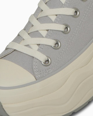 (W) Converse All Star Surgetrainer NC OX Sepatu Putih Whisper 31314841 Details for (W) Converse All Star Surgetrainer NC OX Sepatu Putih Whisper 31314841