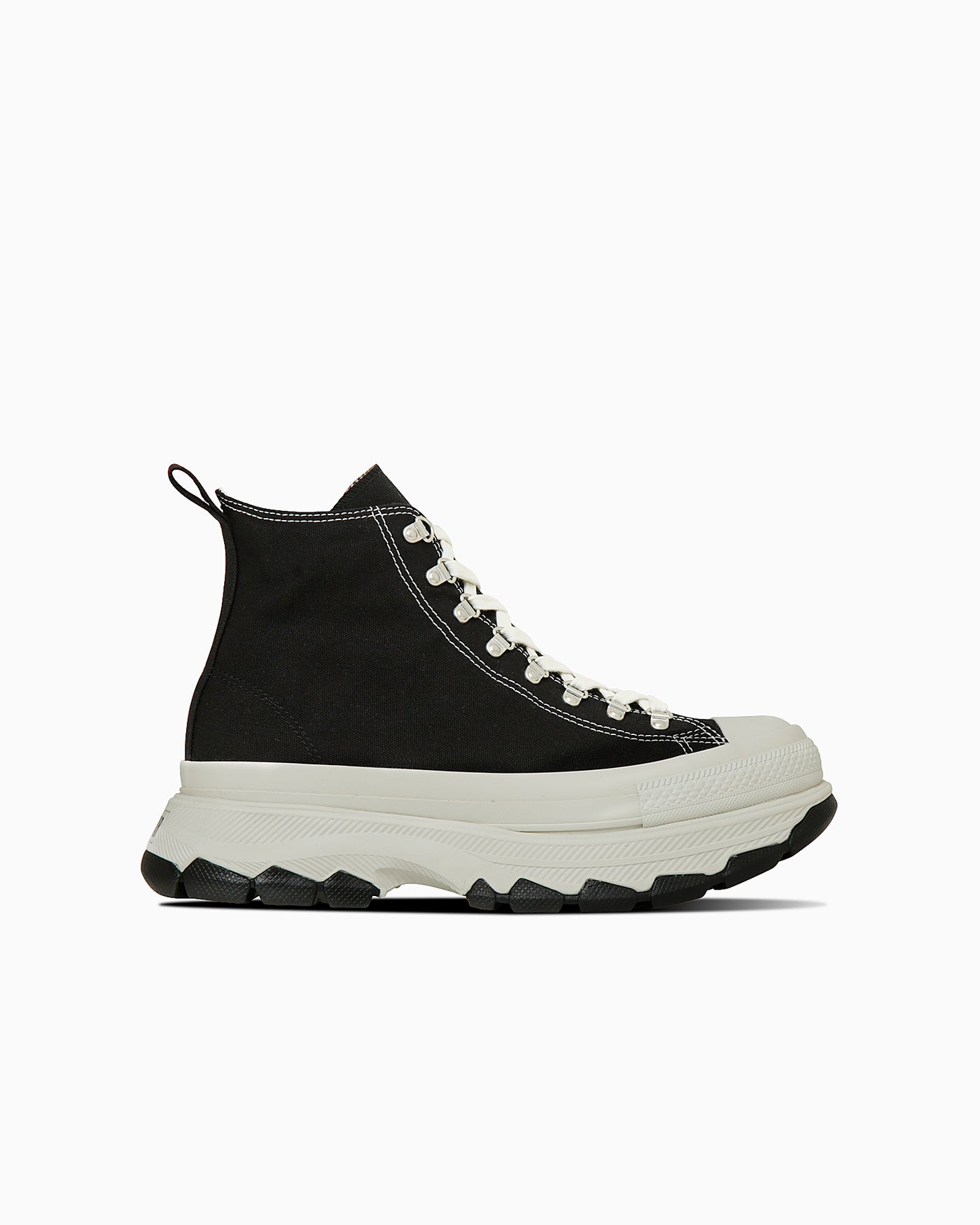 Order (W) Converse All Star Trek Wave Hi Dr. Sneakers Hitam 31314800