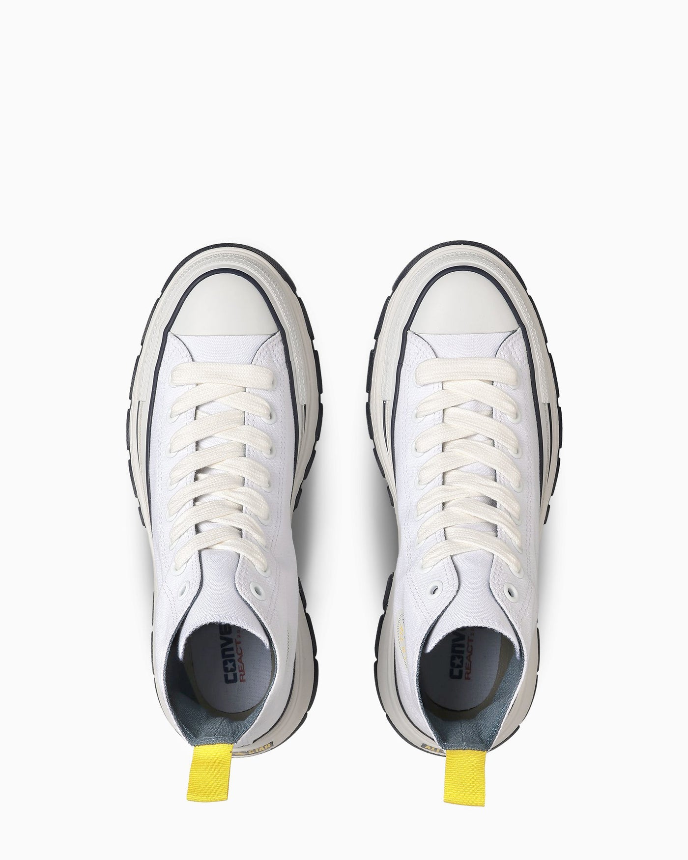 Lookbook (W) Converse All Star Trekwave PC High-Top Sneaker Putih 31311750