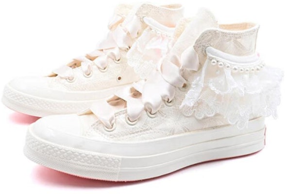 (W) Converse Chuck 70 High 'Beige' Sepatu Tinggi Warna Krem A11616C Shop (W) Converse Chuck 70 High 'Beige' Sepatu Tinggi Warna Krem A11616C