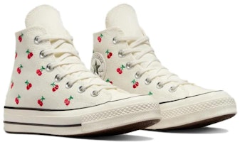 (W) チャック70 ハイ チェリー (Chakku 70 Hai Cherī) A08863C Lookbook (W) チャック70 ハイ チェリー (Chakku 70 Hai Cherī) A08863C