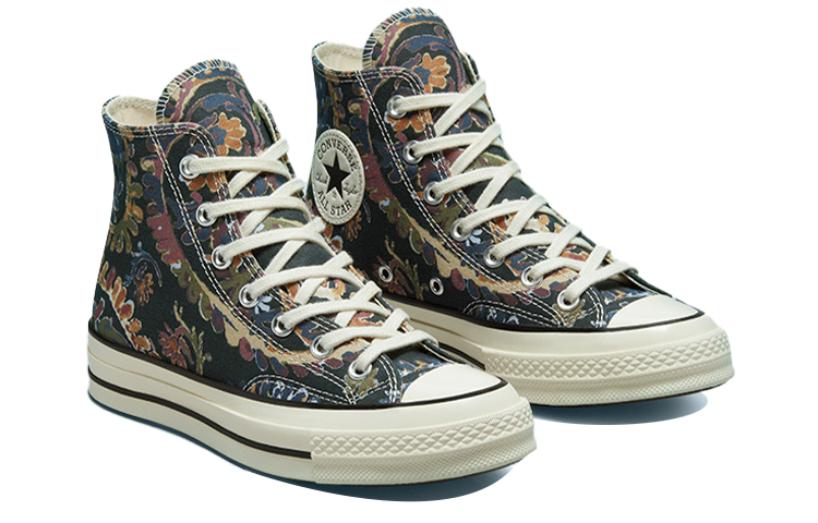 Lookbook (W) 컨버스 척 70 하이 '가을 플로럴 - 블랙' 572546C