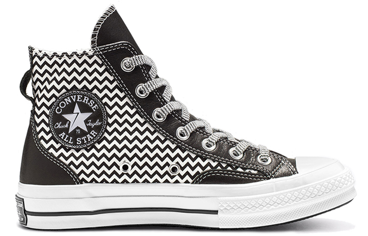 Lookbook (W) Converse Chuck 70 Mission-V Tinggi 'Hitam Putih' 564969C