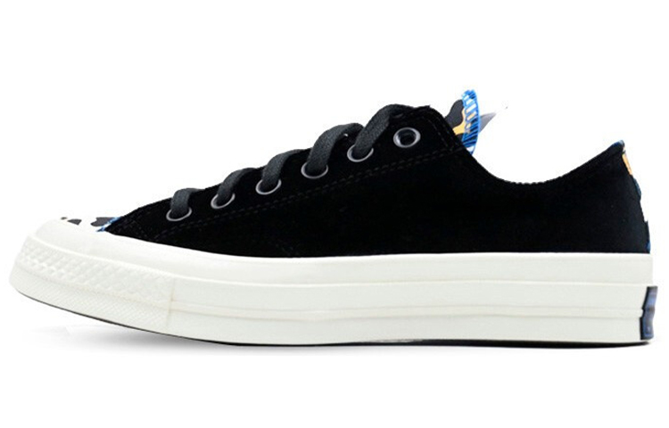 Buy (W) Converse Chuck Taylor All Star Sepatu Kanvas Hitam/Putih 572393C