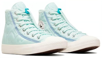 (W) Converse Chuck Taylor All Star Tinggi 'Quilted' A08722C Lookbook (W) Converse Chuck Taylor All Star Tinggi 'Quilted' A08722C