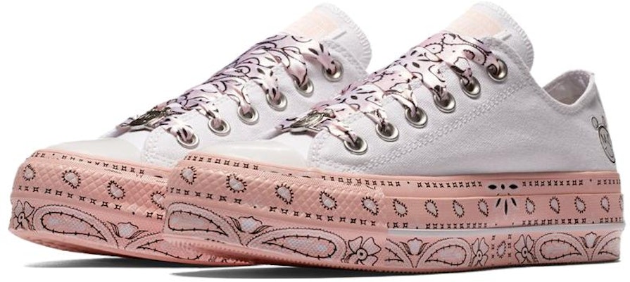 (W) 컨버스 척테일러 리프트 로우 마일리 사이러스 화이트 562236C Lookbook (W) 컨버스 척테일러 리프트 로우 마일리 사이러스 화이트 562236C