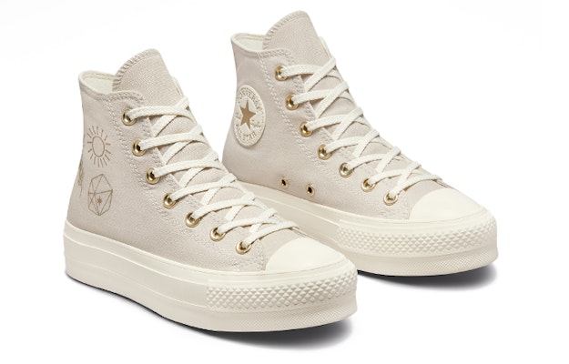 (W) Converse Chuck Taylor All Star Lift Platform High 'Golden Elements' Wanita A02205C Lookbook (W) Converse Chuck Taylor All Star Lift Platform High 'Golden Elements' Wanita A02205C