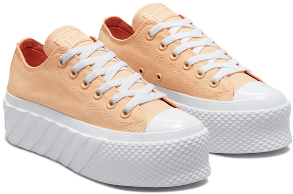 (W) Sepatu Converse Chuck Taylor All Star Warna Oranye 571576C Lookbook (W) Sepatu Converse Chuck Taylor All Star Warna Oranye 571576C