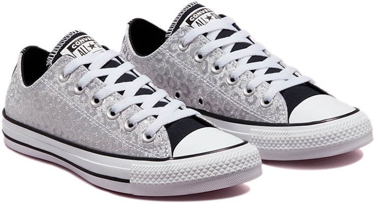 (W) 匡威Chuck Taylor All Star低帮“银色闪光豹纹” 572042C Lookbook (W) 匡威Chuck Taylor All Star低帮“银色闪光豹纹” 572042C