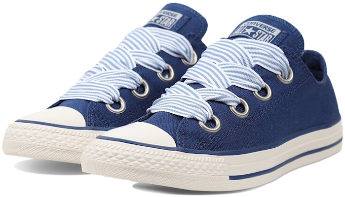 (W) Converse Chuck Taylor All Star 'Biru Navy' 560980C Lookbook (W) Converse Chuck Taylor All Star 'Biru Navy' 560980C