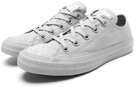 (W) 匡威全明星Ctas OX灰色运动鞋 563467C Lookbook (W) 匡威全明星Ctas OX灰色运动鞋 563467C