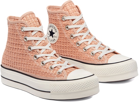 (Women) Converse Chuck Taylor All Star Platform 'Coral Red' 571917C Lookbook (Women) Converse Chuck Taylor All Star Platform 'Coral Red' 571917C