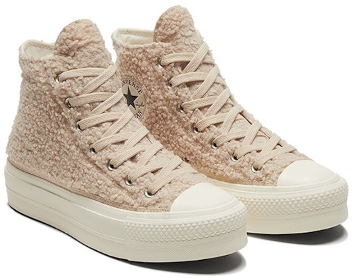 (W) チャックテイラー 厚底Cozy Club (Chuck Taylor 厚底Cozy Club) 570024C Lookbook (W) チャックテイラー 厚底Cozy Club (Chuck Taylor 厚底Cozy Club) 570024C