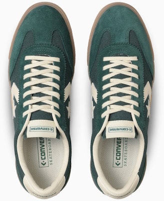 (W) Converse Chuck Taylor All Star Road Classic Low Top Hijau Sneakers 34202020 Lookbook (W) Converse Chuck Taylor All Star Road Classic Low Top Hijau Sneakers 34202020