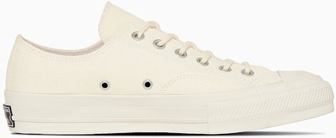 Converse Chuck Taylor Low Top Canvas Sneakers Off-White jenama fesyen. 31313000 Order Converse Chuck Taylor Low Top Canvas Sneakers Off-White jenama fesyen. 31313000