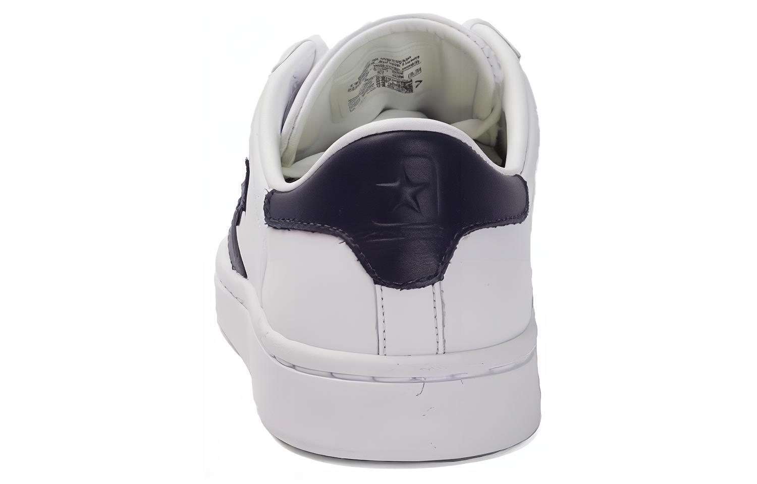 Shop 匡威 Cons Pro 皮革低筒籃球鞋 女款 白黑