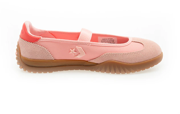 (W) Converse Run Star Trainer Ballet Sneakers Wanita A17031C Shop (W) Converse Run Star Trainer Ballet Sneakers Wanita A17031C