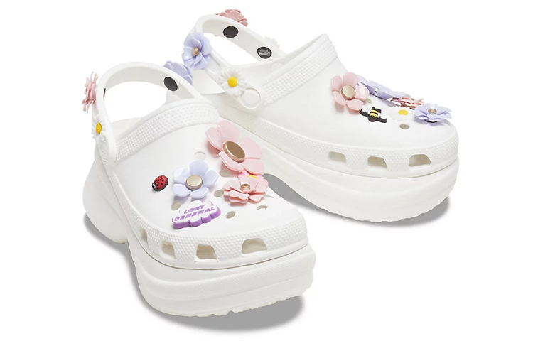 Lookbook Crocs Bae 復古百搭 戶外洞洞拖鞋 女款 白色