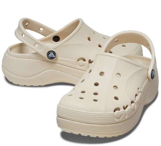 (W) 2023 여름 크록스 바야 홀로그램 클로그 208186-11S Lookbook (W) 2023 여름 크록스 바야 홀로그램 클로그 208186-11S