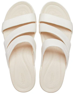 Crocs卡駱馳 百搭 一字拖鞋 女款 白色 Lookbook Crocs卡駱馳 百搭 一字拖鞋 女款 白色