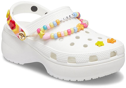 (W) Sandal Putih Bernafas Crocs 206984-94S Lookbook (W) Sandal Putih Bernafas Crocs 206984-94S