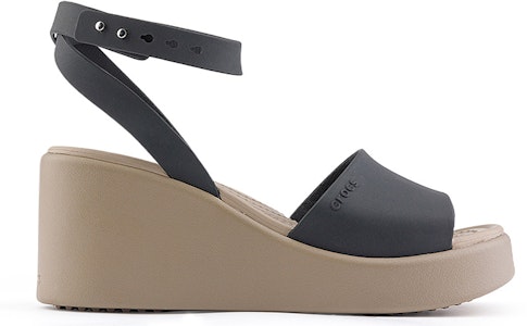 Crocs卡羅奇 布魯克林一字帶坡跟涼鞋 女款 黑 Order Crocs卡羅奇 布魯克林一字帶坡跟涼鞋 女款 黑