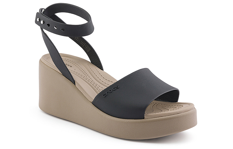 Lookbook Crocs卡羅奇 布魯克林一字帶坡跟涼鞋 女款 黑