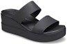 Lookbook (W) Sandal Crocs Brooklyn Ringan Hitam 206219-060