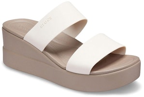 Crocs 布魯克林 坡跟輕便涼鞋 女款 蘑菇灰 Lookbook Crocs 布魯克林 坡跟輕便涼鞋 女款 蘑菇灰