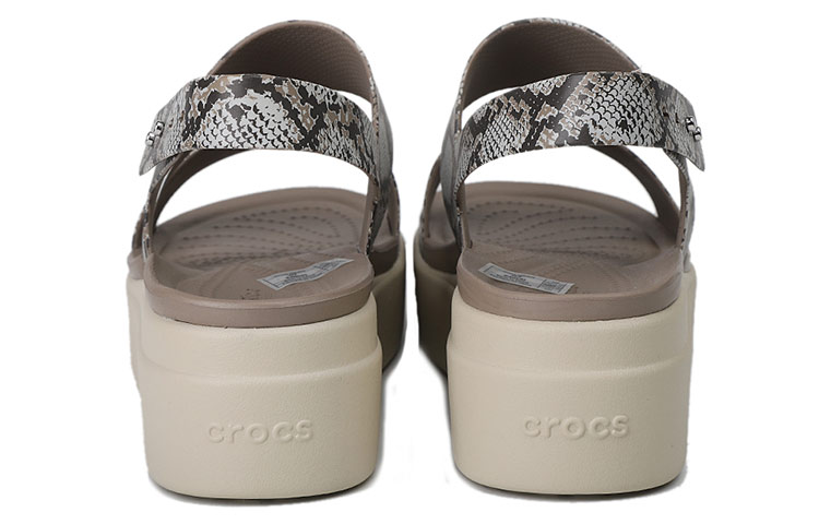 Lookbook (Women) Crocs Brooklyn Thick Sole Casual Sandals Gray 206453-93T