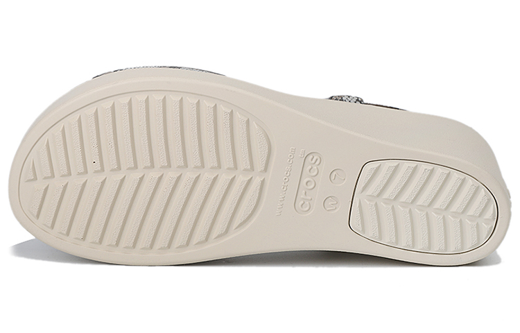 Shop (W) Sandal Crocs Brooklyn Sol Tebal Abu-Abu 206222-93T