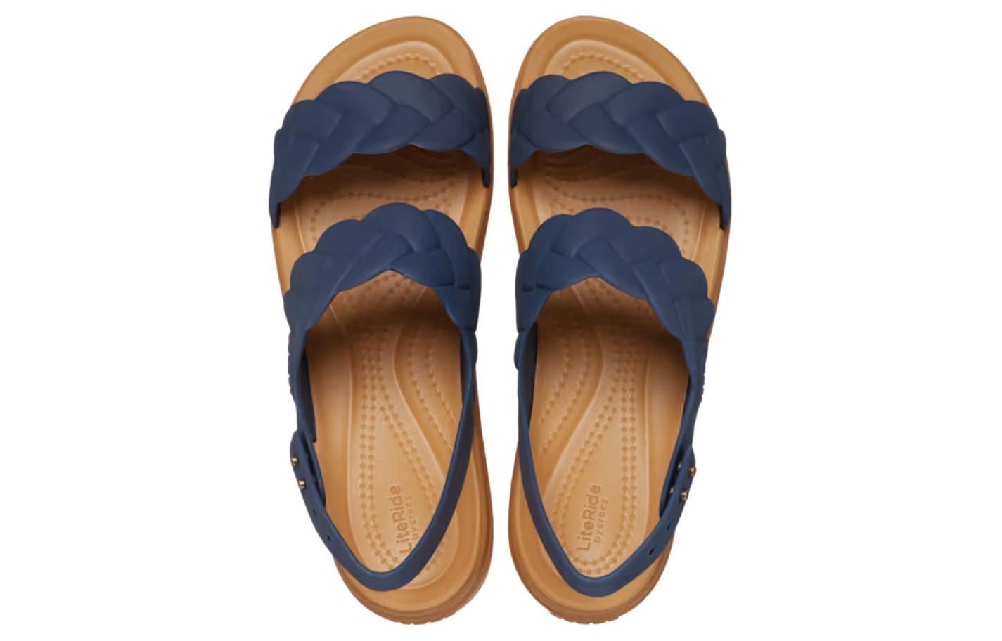 Shop Crocs卡骆驰 圓頭增高坡跟搭扣 一字帶涼鞋 女款 海軍藍