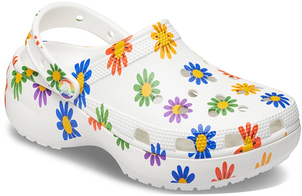 (W) 크록스 클래식 화이트 (Keurogseu Keullaesik Hwaiteu) 207348-94S Lookbook (W) 크록스 클래식 화이트 (Keurogseu Keullaesik Hwaiteu) 207348-94S