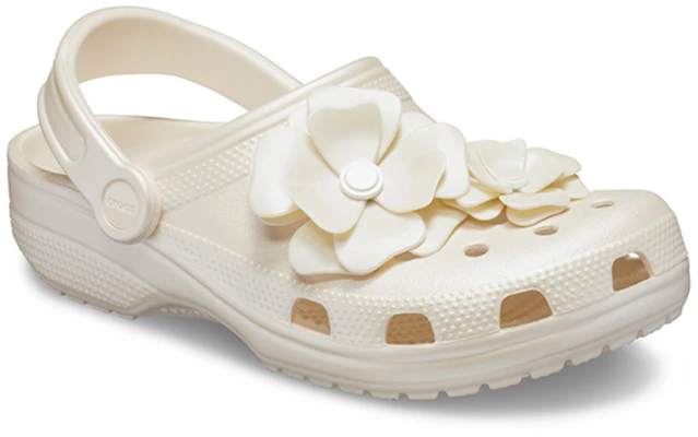 (W) Crocs Classic Clog 3D Bunga Putih Sandal 205587-159 Order (W) Crocs Classic Clog 3D Bunga Putih Sandal 205587-159