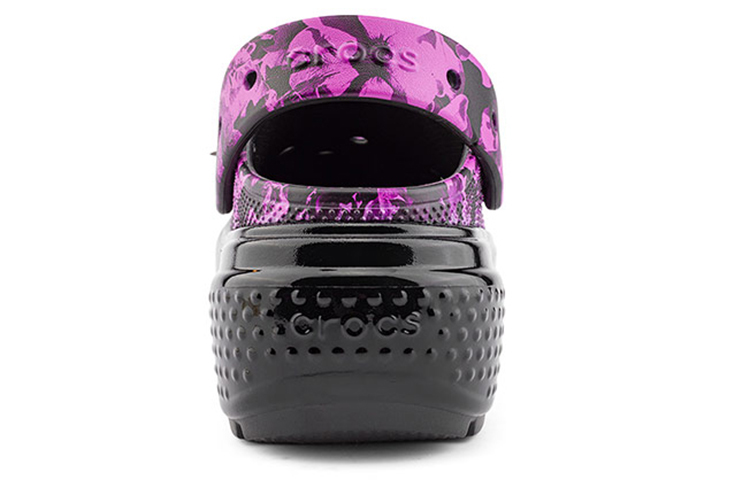 Purchase Crocs卡骆驰 雪屋版印花亮演洞洞涼鞋女款 黑