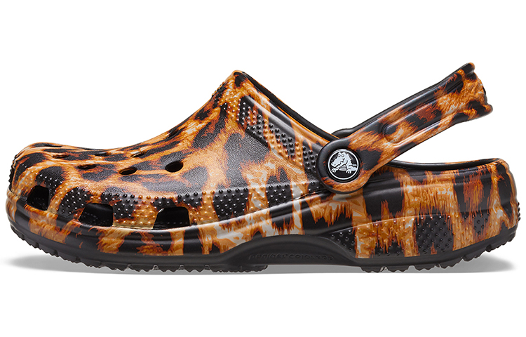 (Women) Crocs Classic clog animal Printing Beach Casual Sandals Leopard print 206676-90L