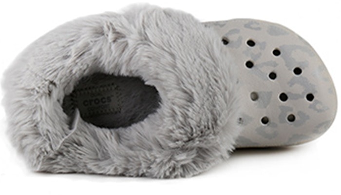 (W) Crocs Classic Clog Putih 'Mammoth Luxe' 205921-159 Lookbook (W) Crocs Classic Clog Putih 'Mammoth Luxe' 205921-159