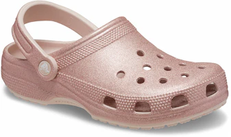 Lookbook Crocs卡樂齊 經典閃耀洞洞鞋沙灘涼鞋 女款 石英粉