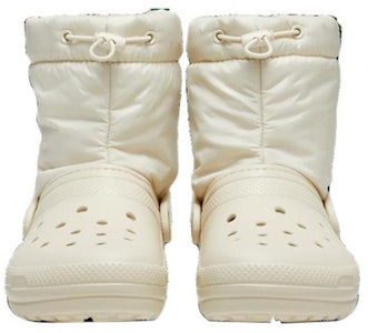 (W) クロックス クラシック ネオ パフ ブーツ (ベージュ) 206630-2Y2 Shop (W) クロックス クラシック ネオ パフ ブーツ (ベージュ) 206630-2Y2