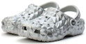 Lookbook Crocs Classic Metallic Geometric Clog Silver 210002-040