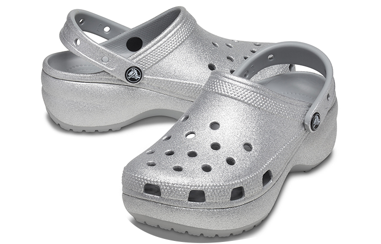 Shop Crocs卡駱馳 Classic 耐磨防滑 洞洞運動涼鞋 女款 灰