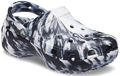 (W) Crocs Classic Platform Marbled Clog 'Hitam Putih' 207176-066 Lookbook (W) Crocs Classic Platform Marbled Clog 'Hitam Putih' 207176-066