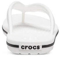 Shop Crocs 卡駱班人字拖鞋 女款 白